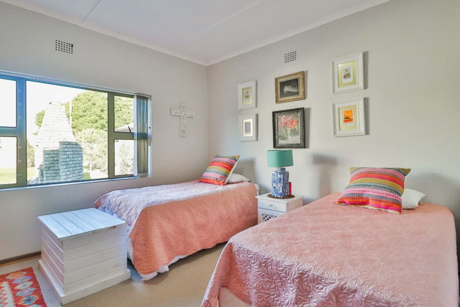 4 Bedroom Property for Sale in Hartenbos Central Western Cape